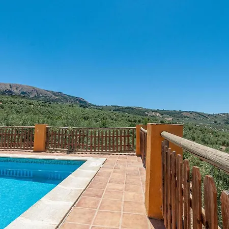 Stunning In With Kitchen * מונטפריו